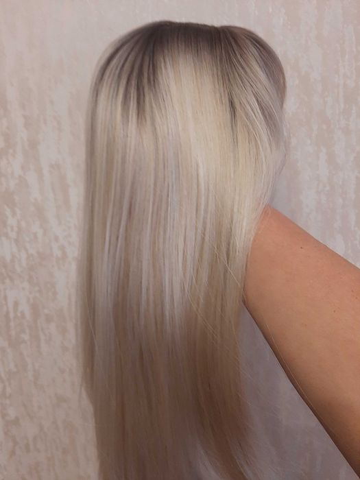 Продам парик блонд 60 см очень красивый