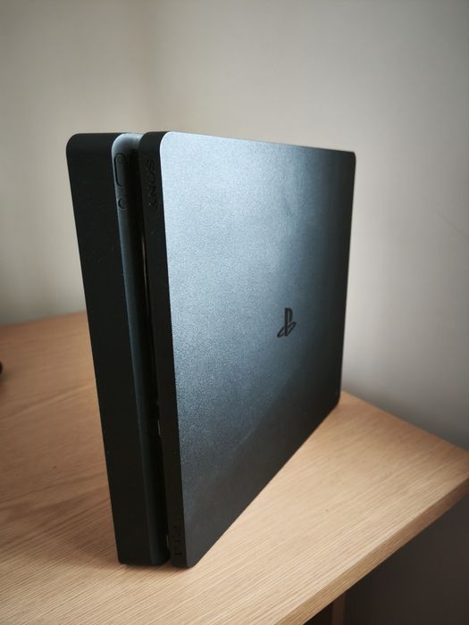 PlayStation 4 Slim 1TB (CUH-2016B) – Excelente Estado