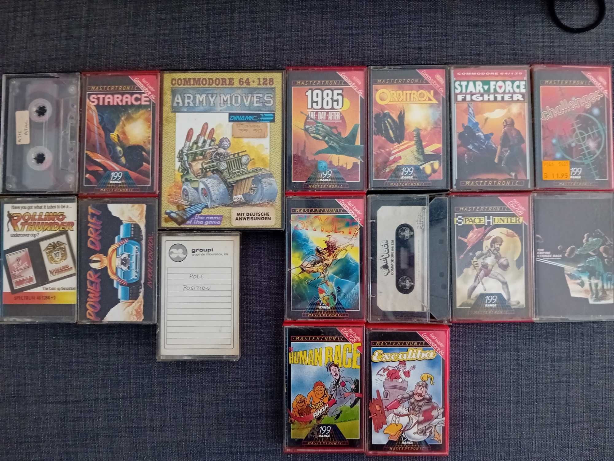 Conjunto de cassetes jogos Spectrum e Commodore 64