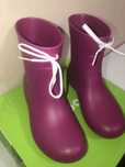 Гумові чоботи Crocs freesail shorty rainboot berry. Оригінал