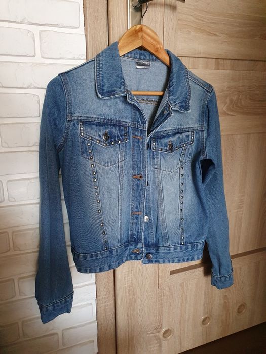 Kurtka katana jeansowa  niebieska przetarcia ćwieki r. S