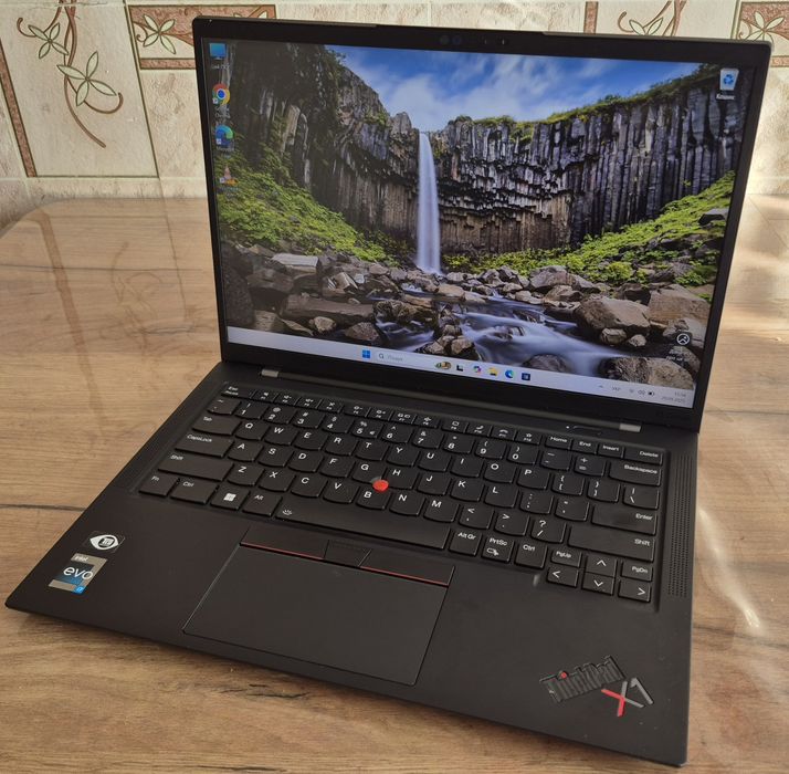 Lenovo ThinkPad X1 Carbon Gen 10 | i7-1260P | 32 ГБ RAM | 512 ГБ SSD