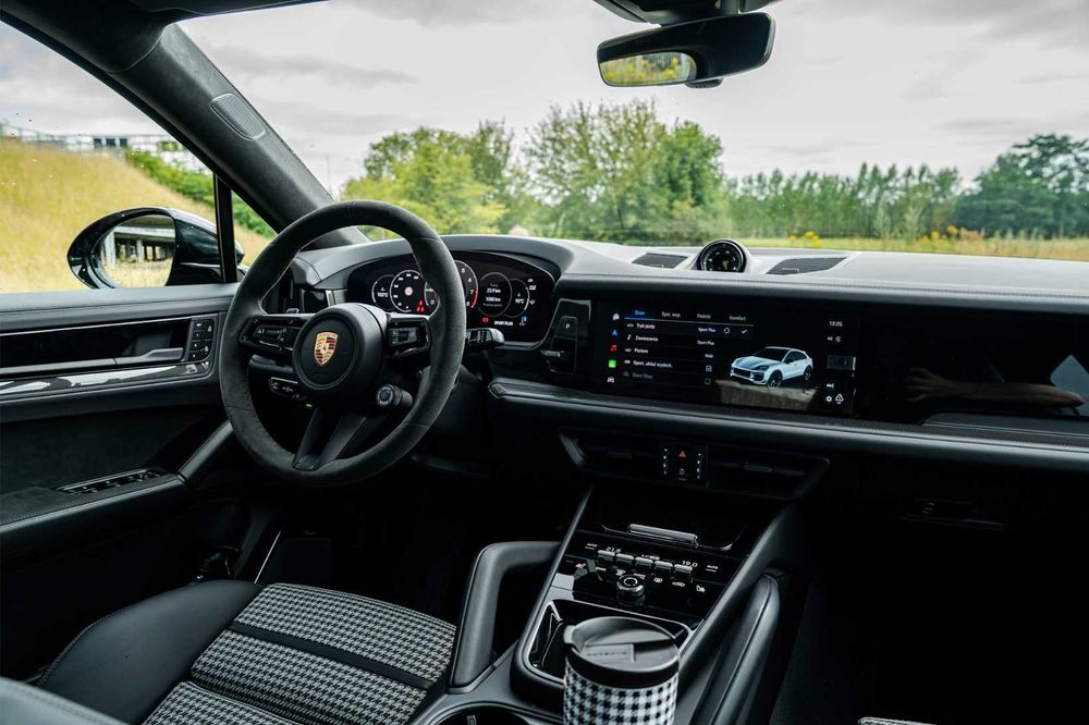 Wynajem Porsche Cayenne GTS Coupé