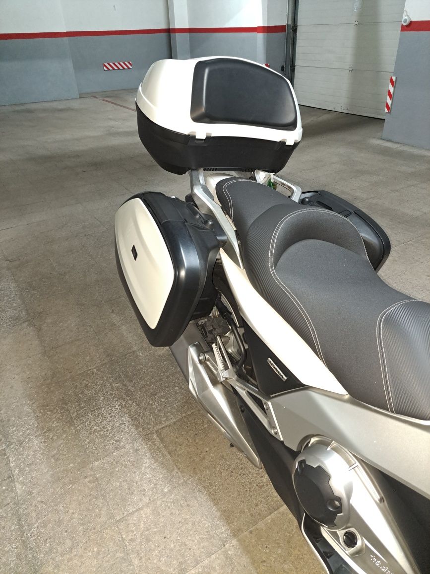 Honda Integra 700