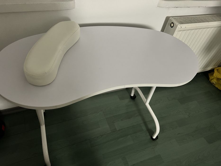 Składany stolik kosmetyczny