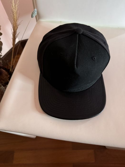 Бейсболка нова чорна