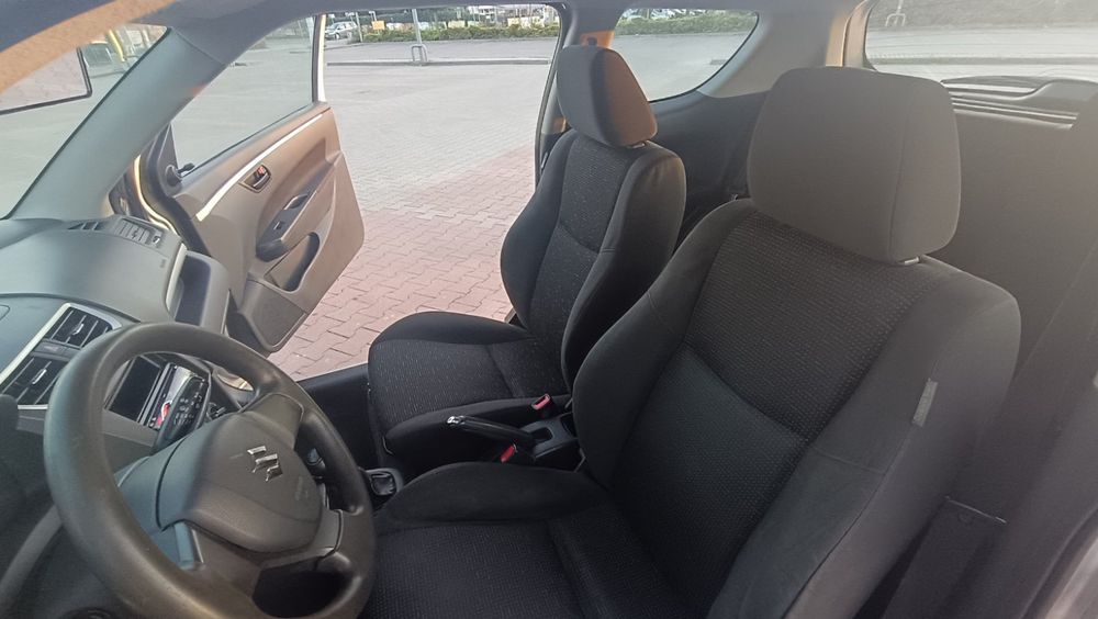 Suzuki Swift 1.2 benzyna 2012