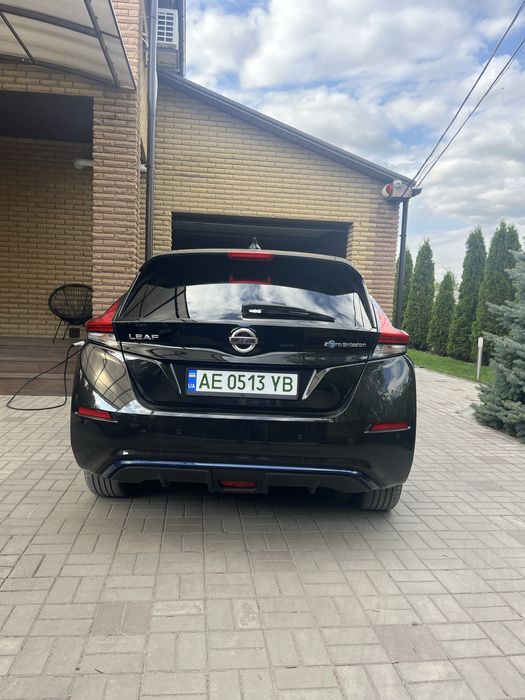 Аренда Leaf Лиф 40квт/ Новая машина