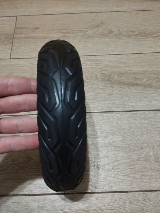 Лита шина антипрокольна 8 1/2x2 для самокату Xiaomi М365 Crosser Kugoo