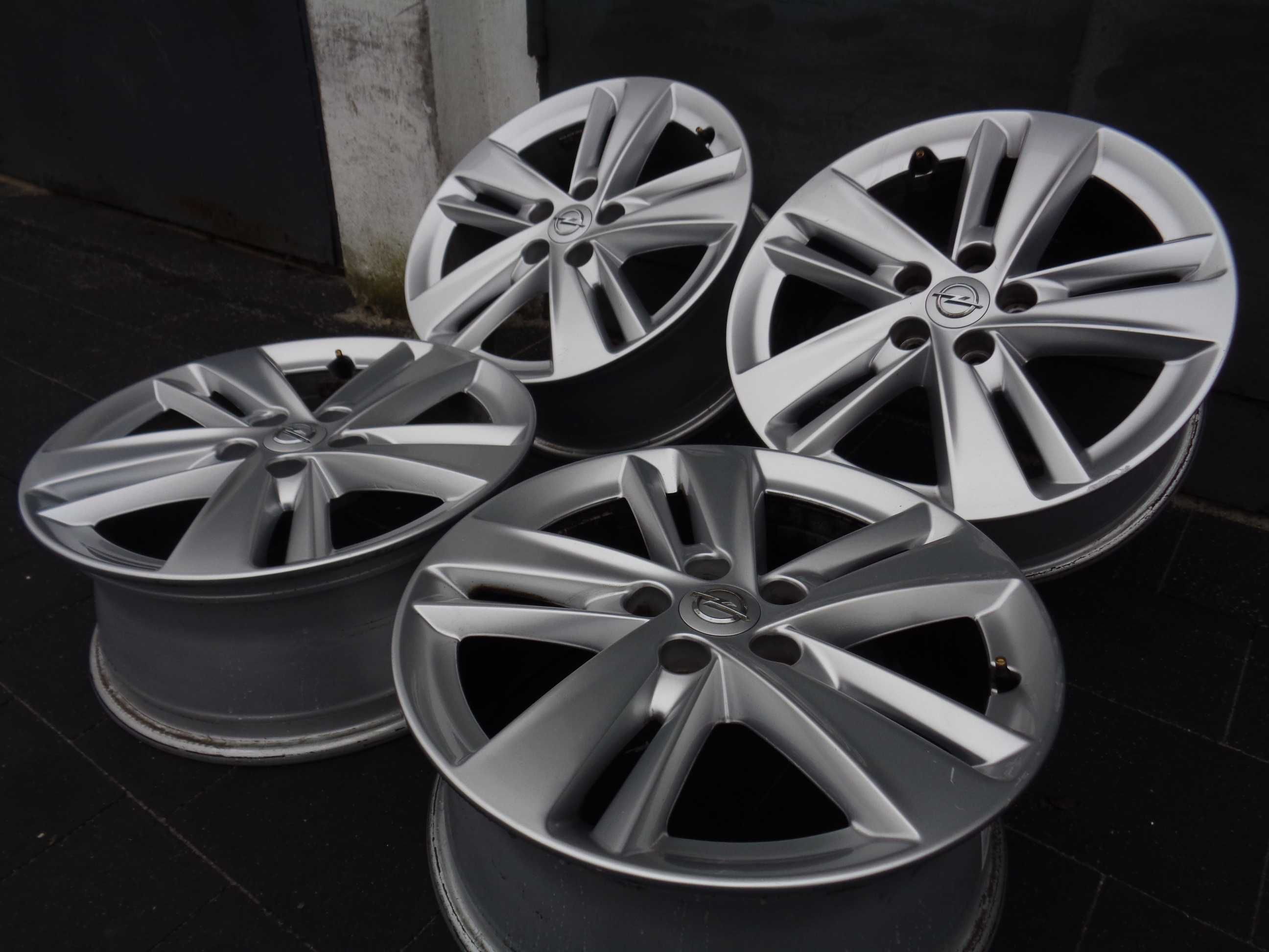 Oryginalne felgi aluminiowe 17 cali 5x108 Opel Grandland X, Combo E