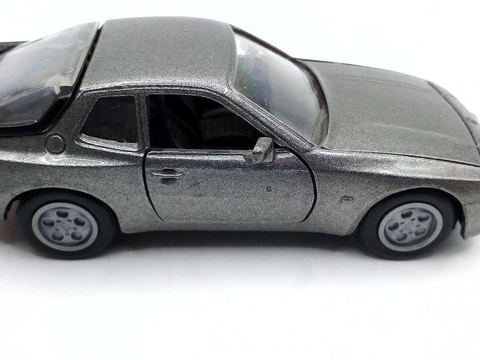 Porsche 944 - skala 1:43 NZG Modells