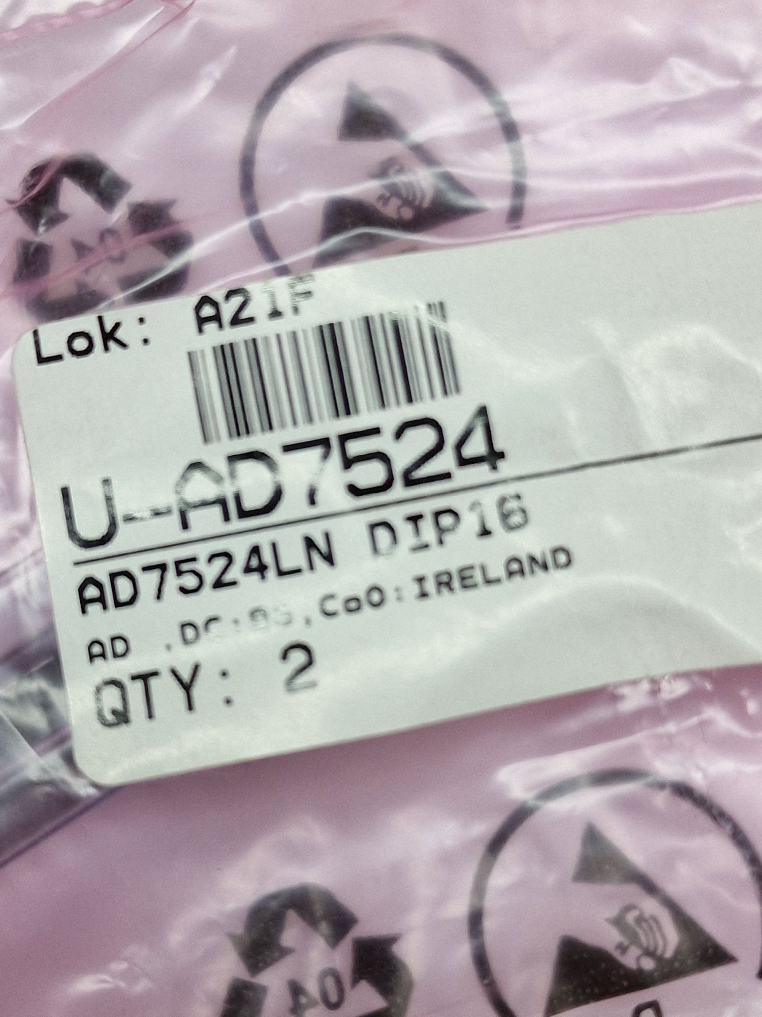 Przetwornik Analog Devices AD7524LN