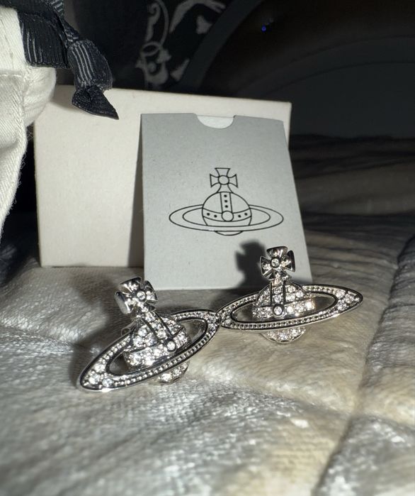 сережки vivienne westwood