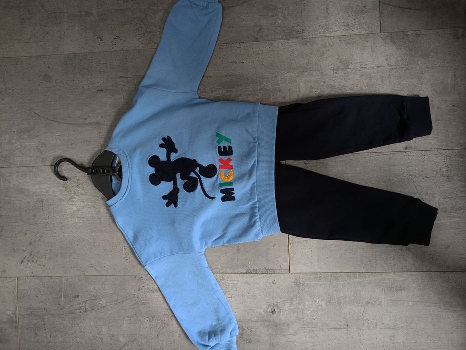 Dres Disney Baby, Rozmiar 92 cm.