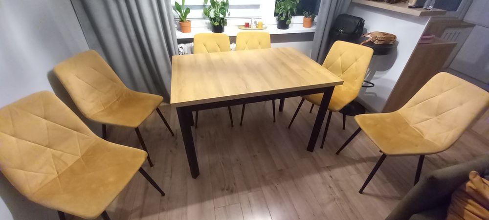 Stół+ Krzesła(komplet) rozkładany