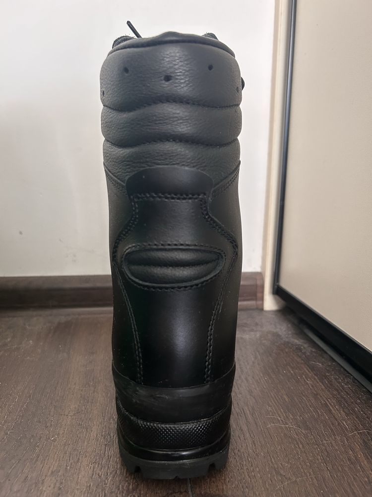 Buty z membraną wzór SG