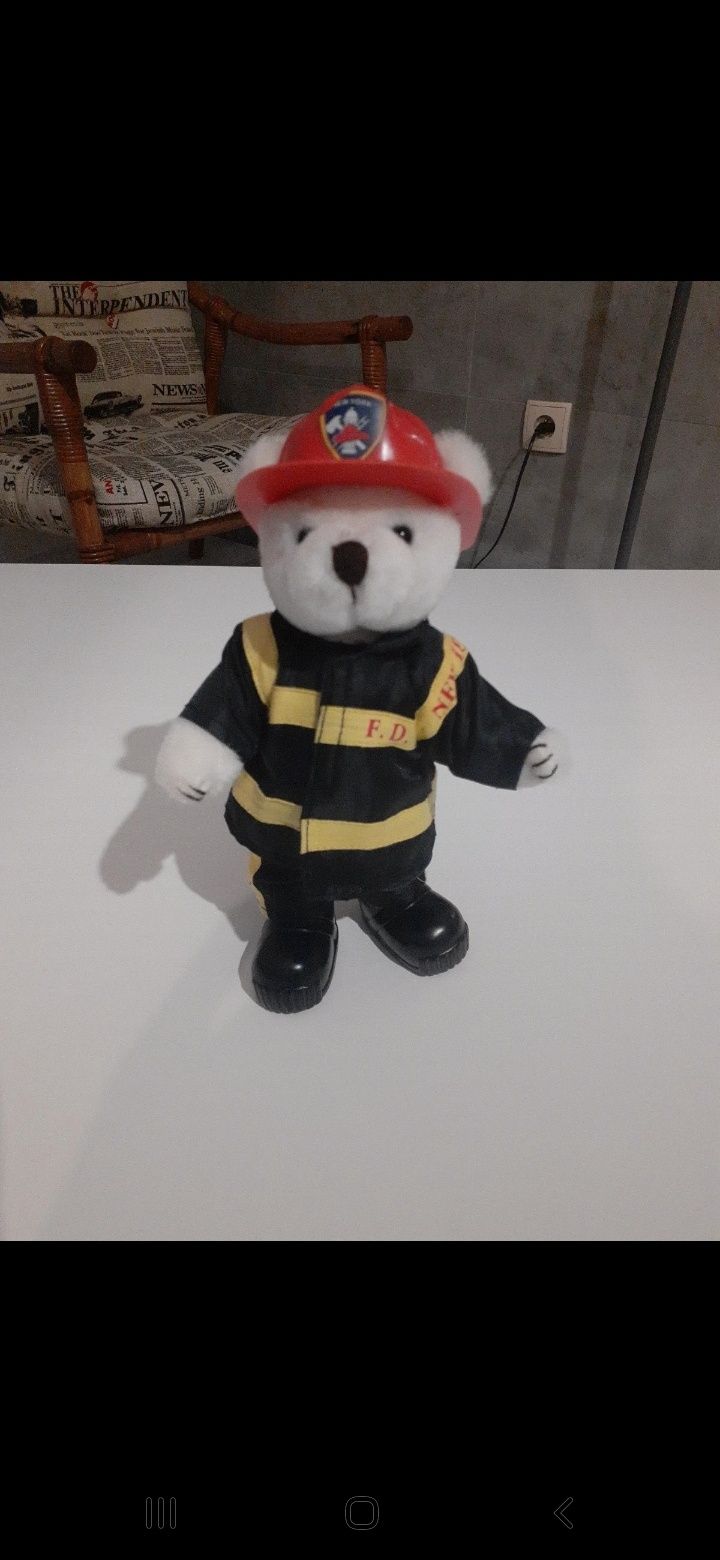 Maskotka Miś Teddy -strażak