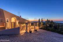 Propriedade única: moradia 335m2 | Vista espectular | Terreno 5ha | Se