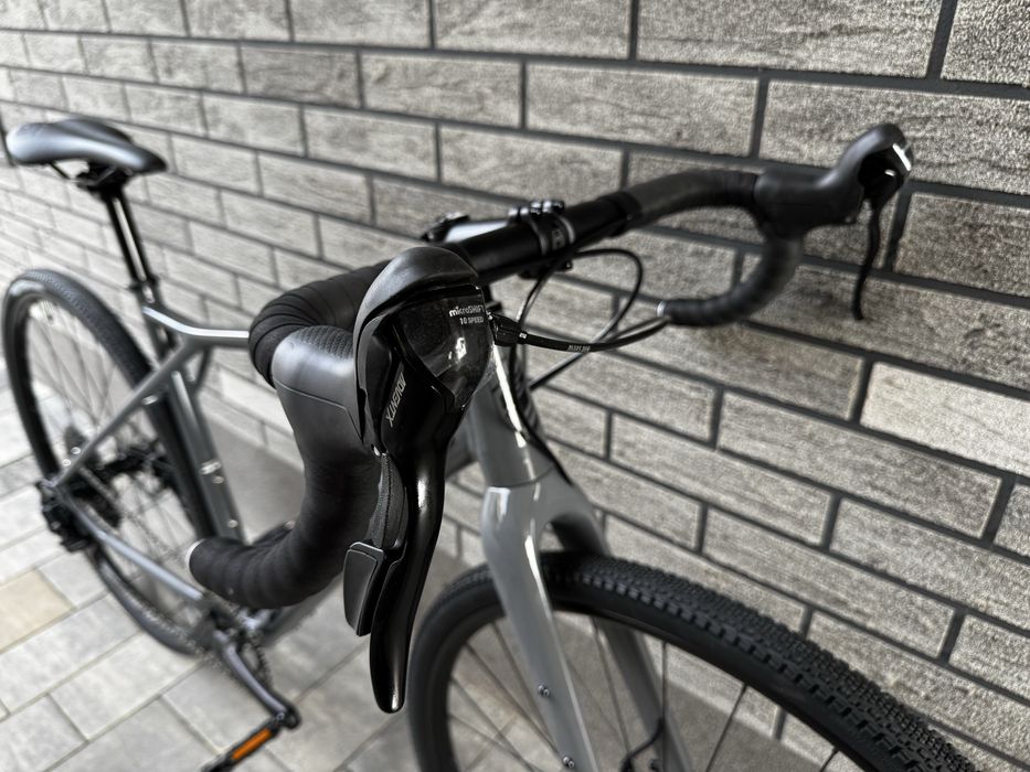 Rower gravel GT Grade Sport M Alu/Carbon naped 1x10