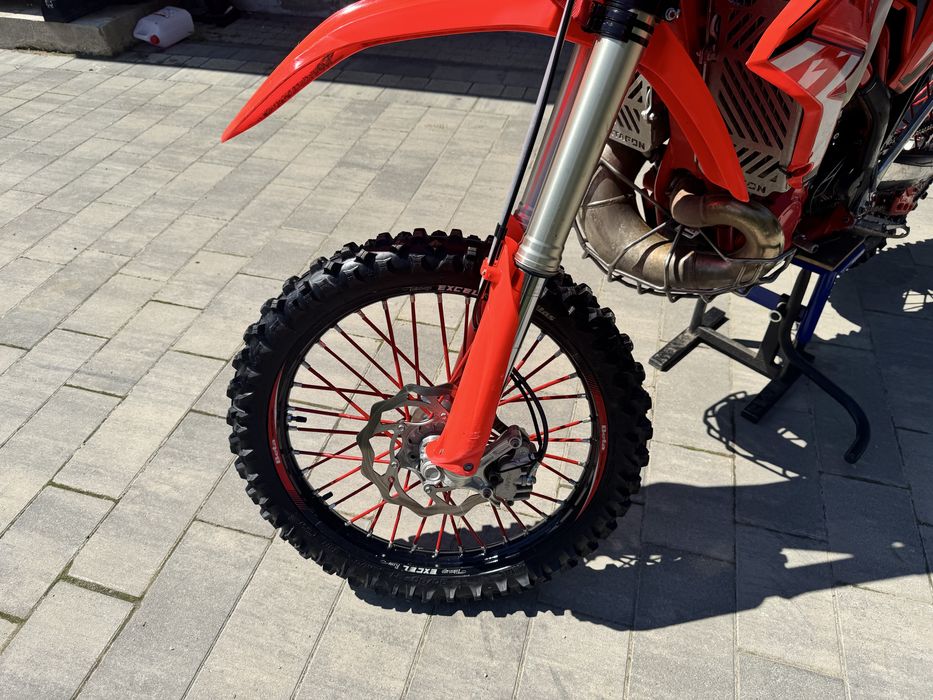 Beta 300 RR model 2024 – 55 mth brutto wszystkie dodatki