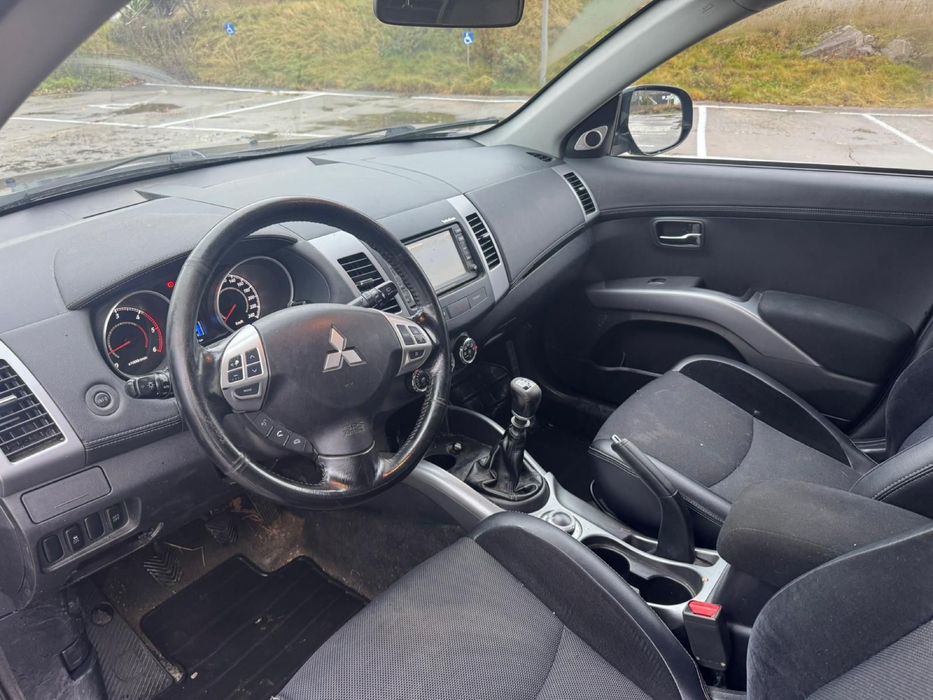 Mitubishi Outlander 2.2 diz 2010 4x4