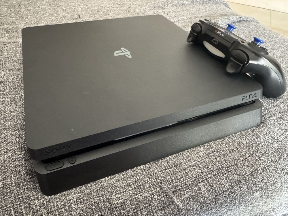 PS4 1TB + 8 jogos originais + caixa | Excelente estado
