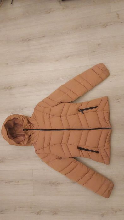 Жіноча осіння курточка