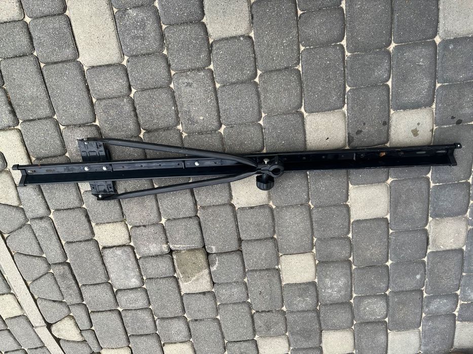 Uniwersalny rowerowy bagażnik dachowy, stalowy