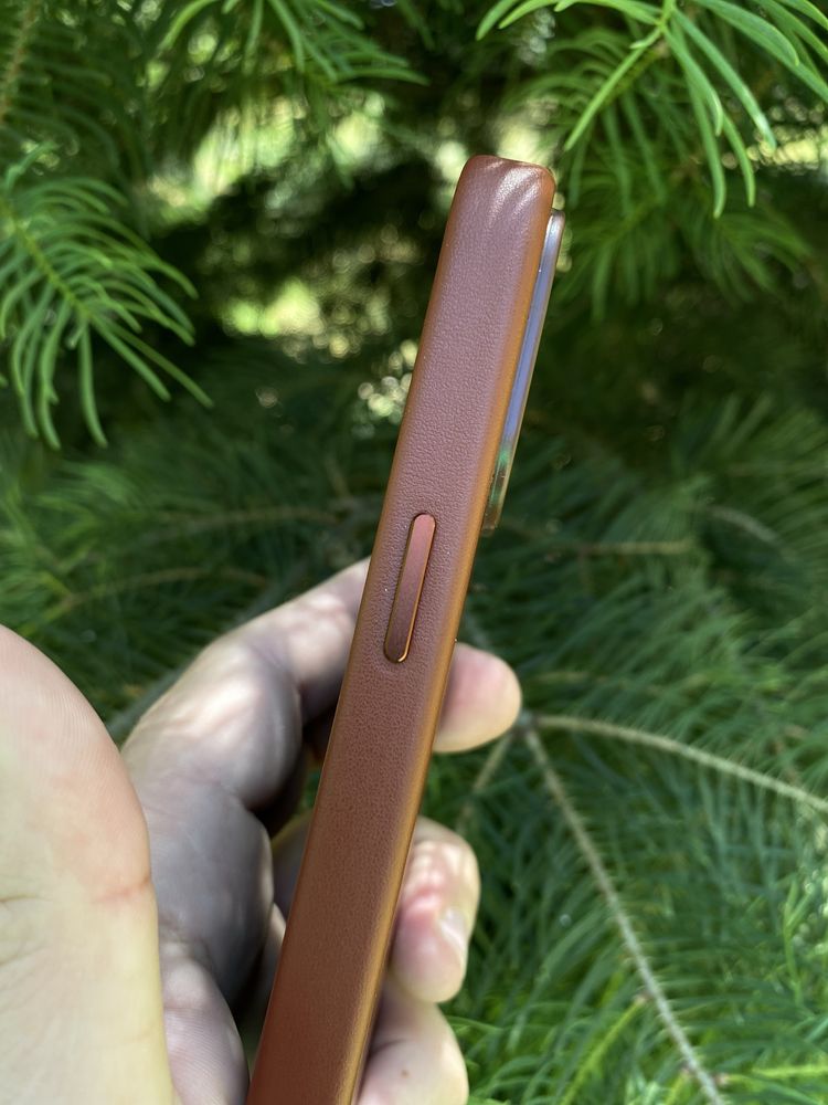 Skórzane etui z MagSafe do iPhone’a 14 Pro