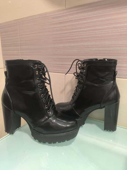 Botas C/novas Nº39