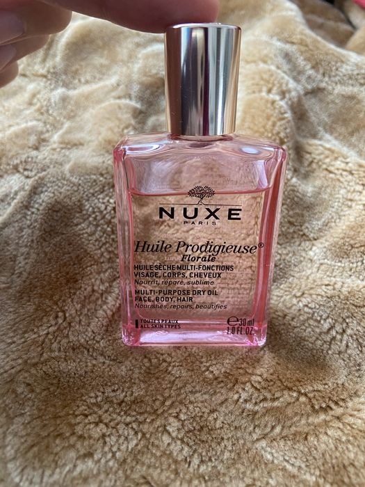 Olejek do twarzy ciała Nuxe