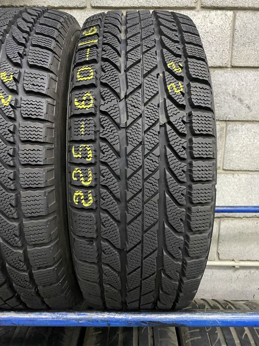 Зимові шини 225/60 R16 (98S) BF Goodrich