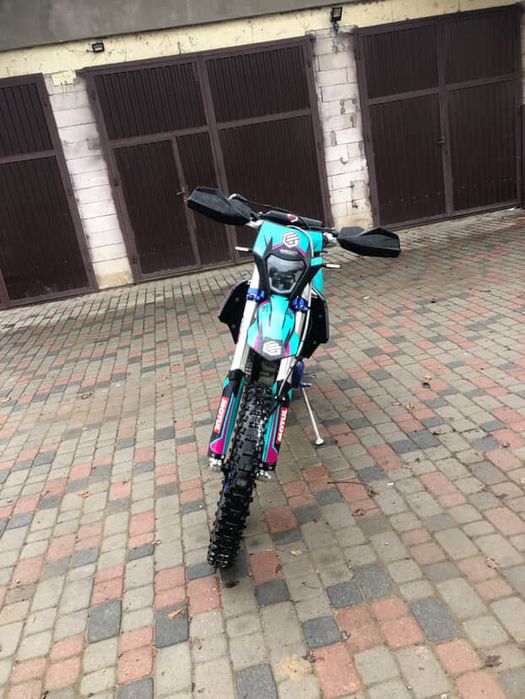 Продам мотоцикл geon gnx 300