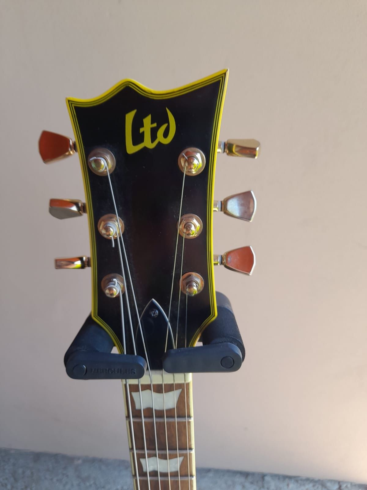 Sprzedam gitarę LTD ESP- Viper 256 Black Relict