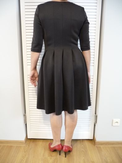 Czarna sukienka bankietowa, rozmiar 40