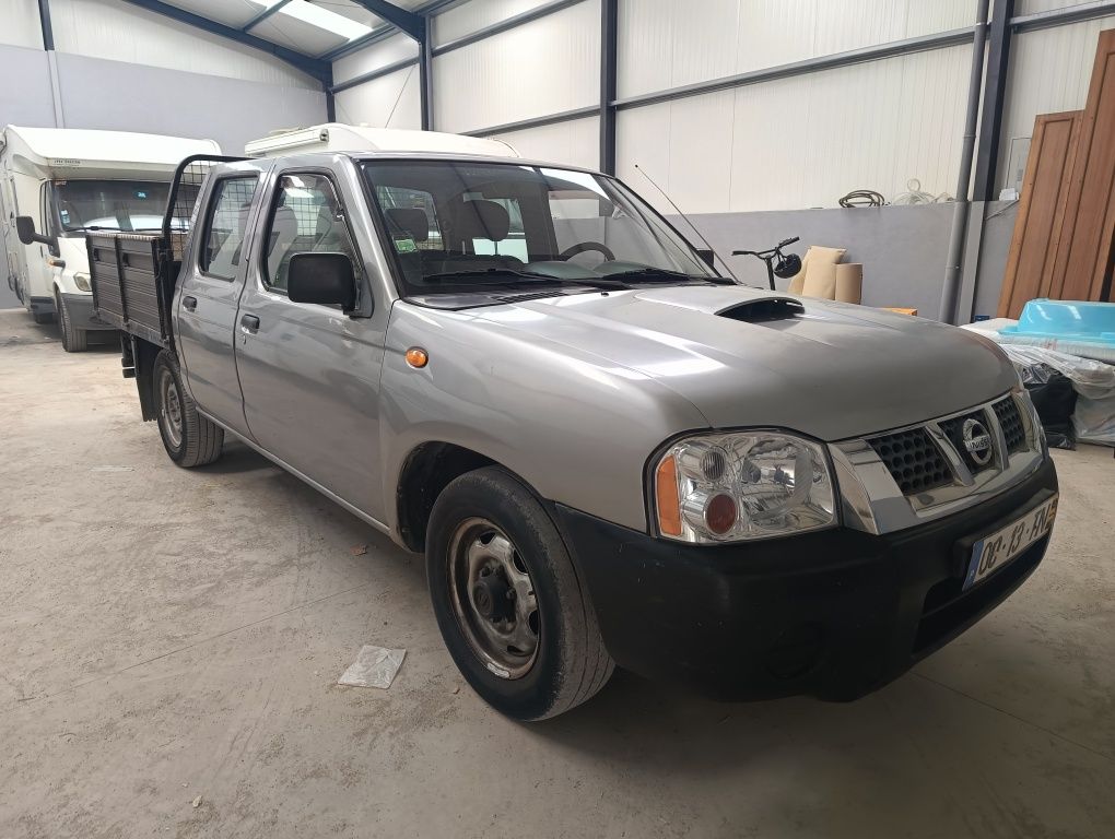 Nissan np 300 2.5 TD -2002