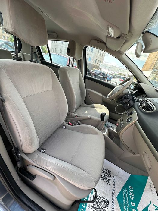Продам Renault Clio 2005 рік можлива розстрочка,кредит,обмін!