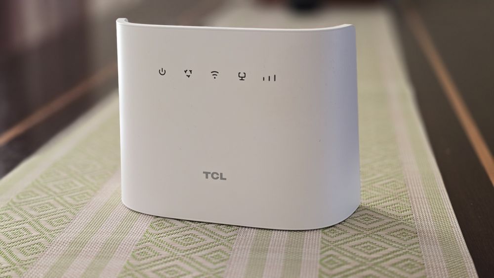 Router sim lte TCL HH63V1