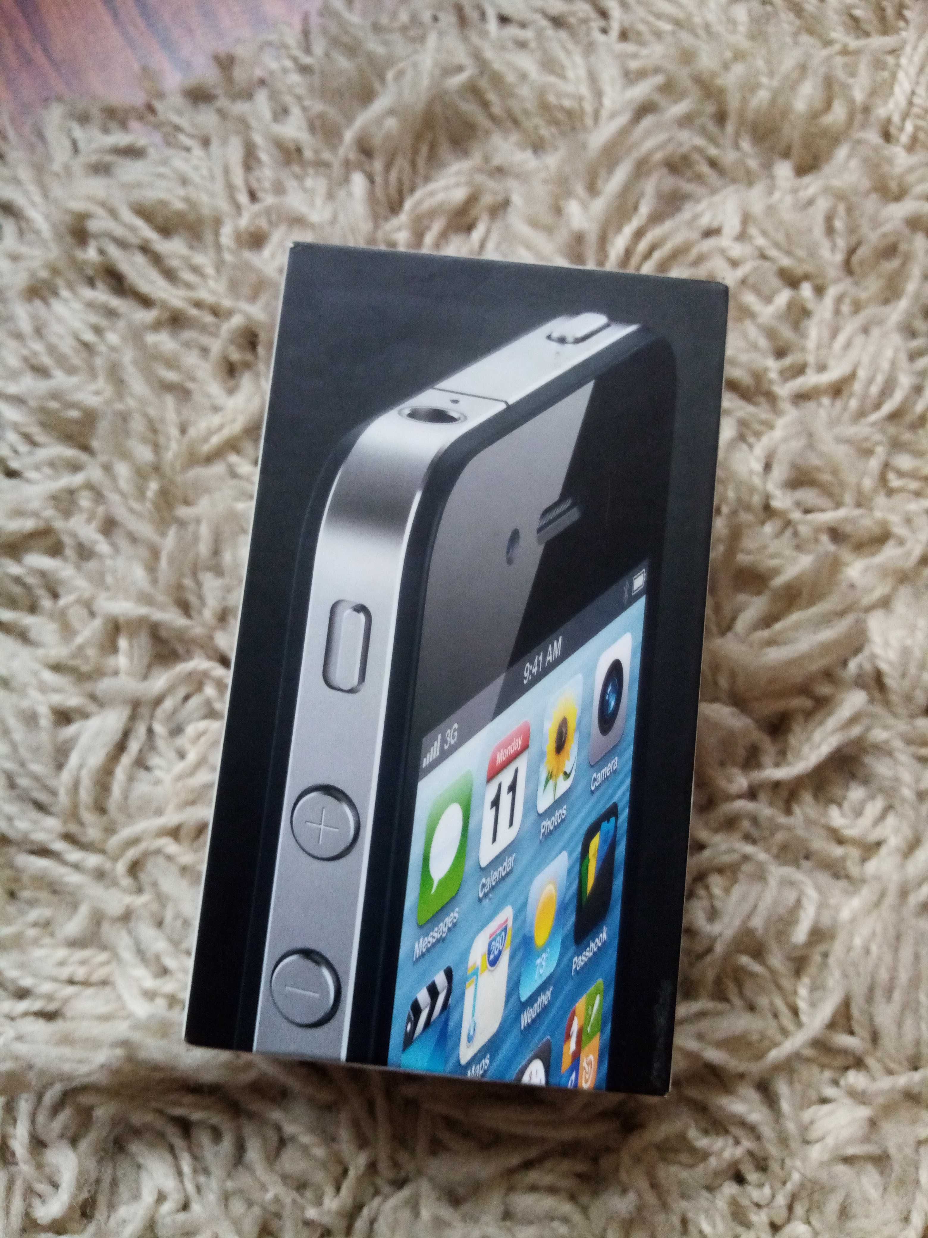 I Phone 4  8 GB black