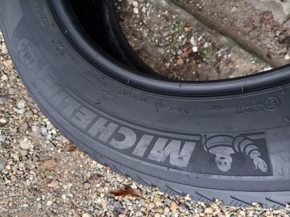 4x Opony Używane Zimowe 225/60R18 Michelin