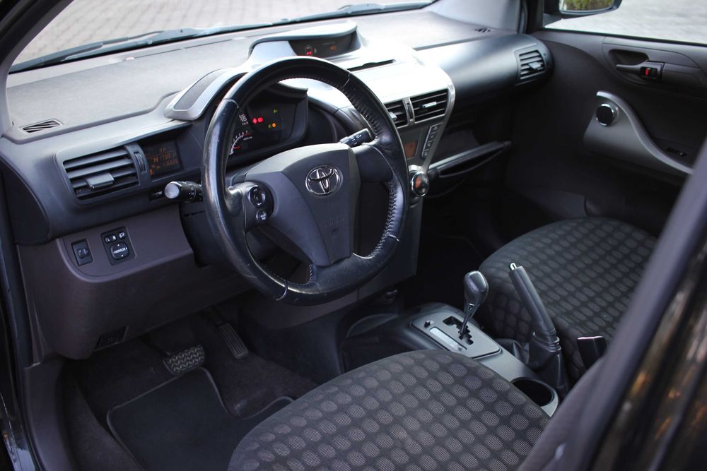 Toyota IQ Cx. Automática