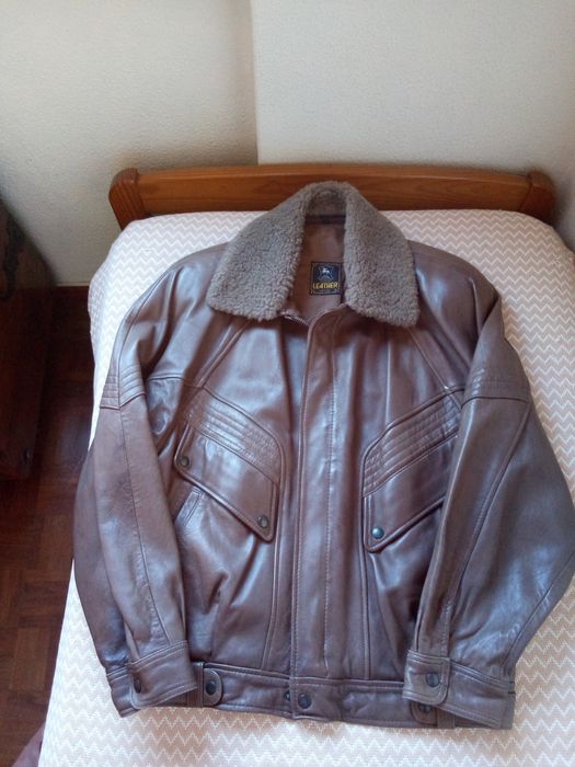 Blusão pele genuína para homem com gola pêlo sintético