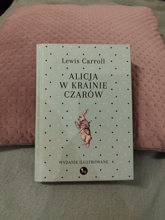 Książka "Alicja w krainie czarów"