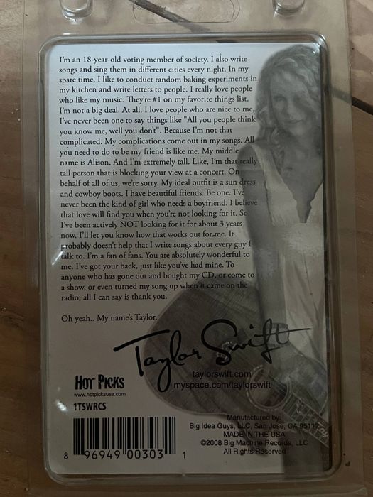 колекційний набір із 6 медіаторів Taylor Swift Hot Picks
 2008 року