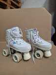 Vendo patins com rodas tamanho 31