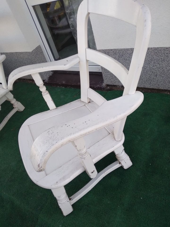2 fotele drewniane kolor biały-przecierane do renowacji !