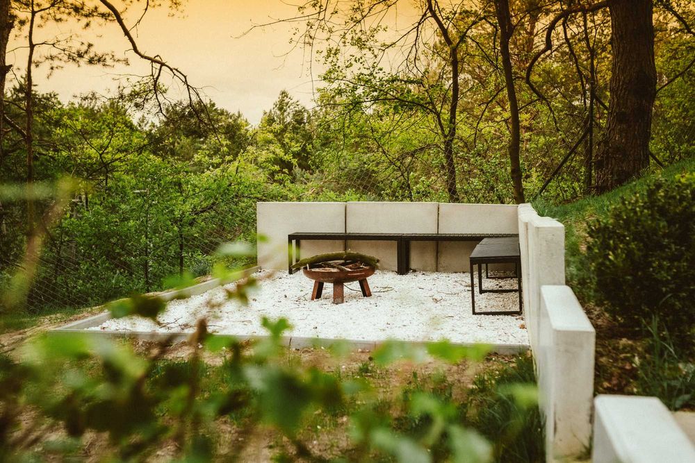 Dom w lesie pod Warszawą - balia  i sauna