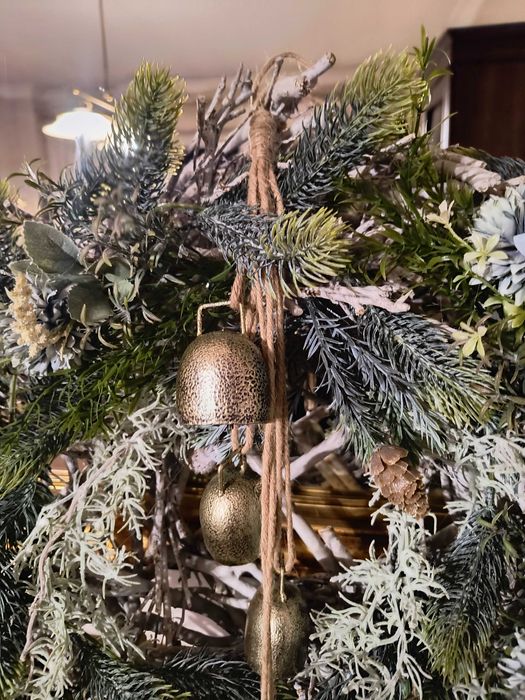 Ogromny ekskluzywny wieniec bożonarodzeniowy