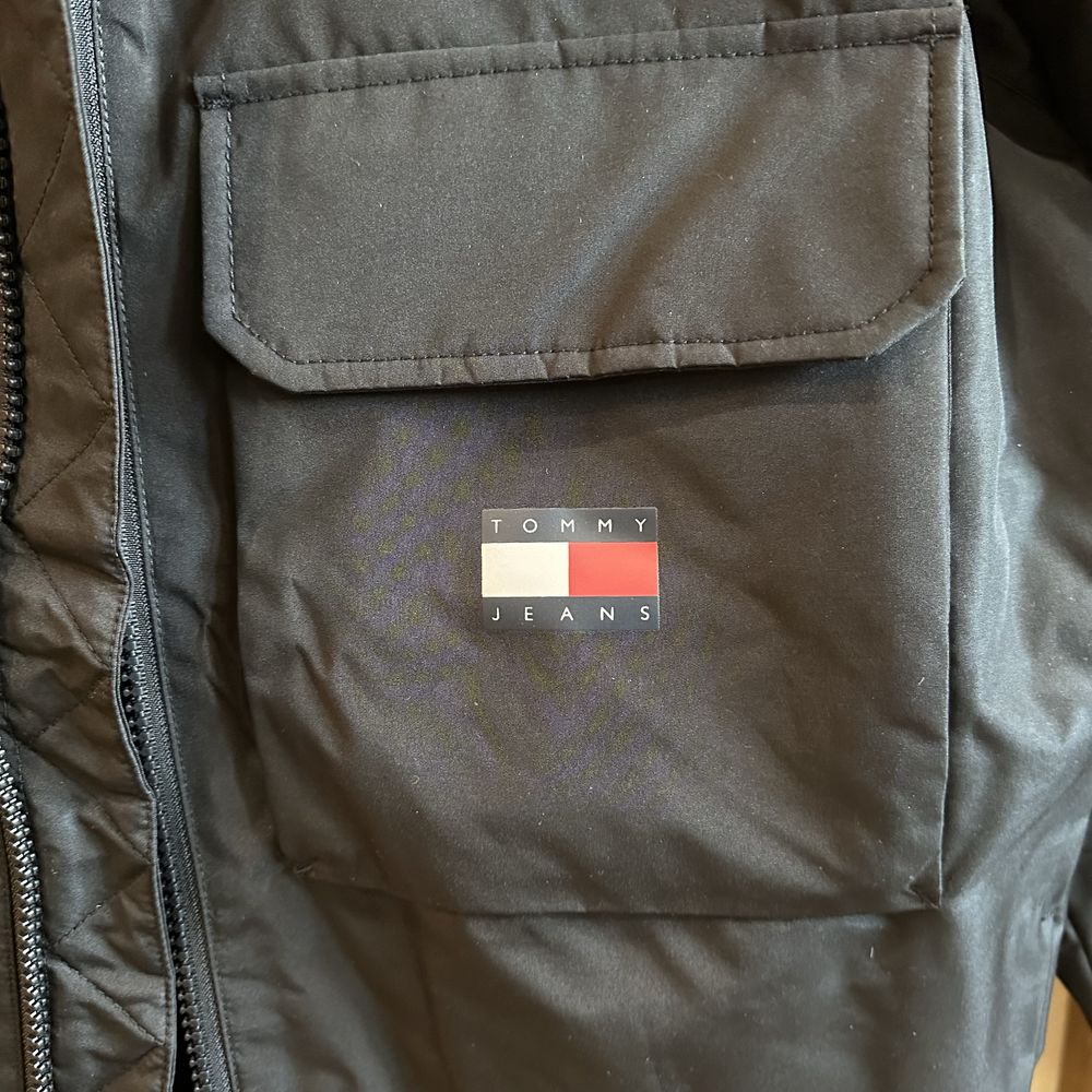 Tommy  Jeans . Куртка чоловіча. Оригінал . Нова. Розмір. - L ; XL