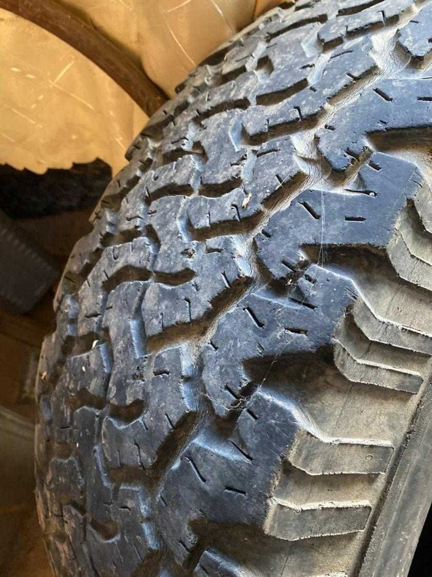 Продам шини LT 295 / 75 R16